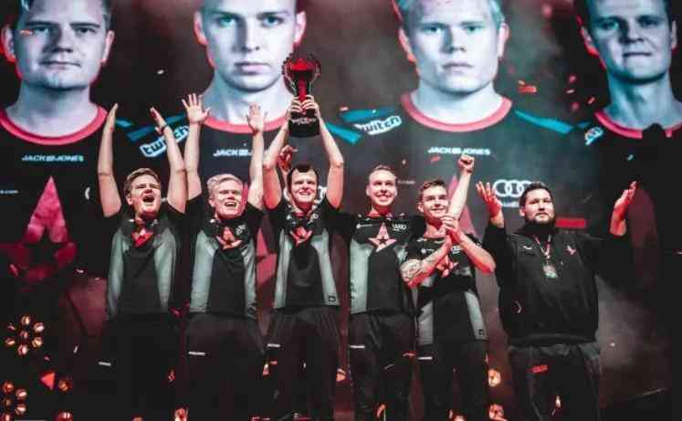 森纳的八个 森纳的八个