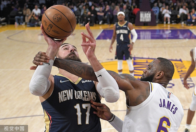 中脱颖而出 中脱颖而出