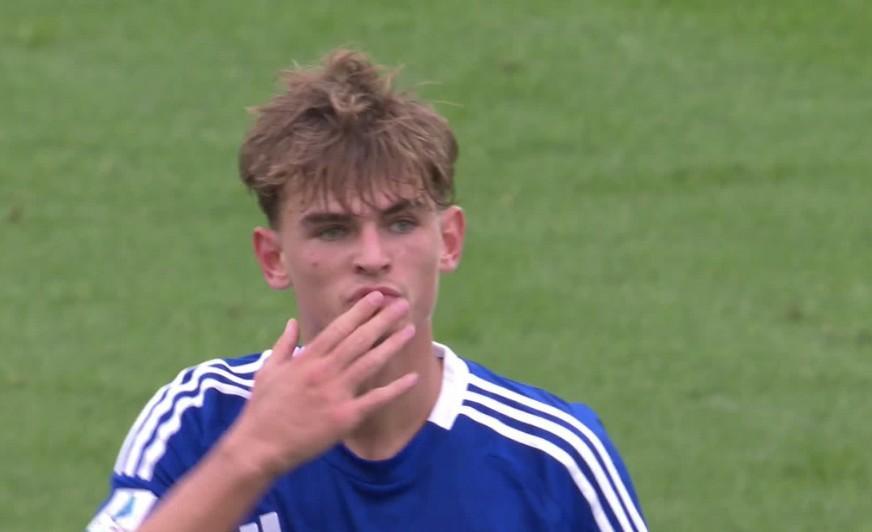 红魔阵中仍 红魔阵中仍